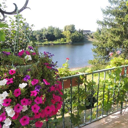 Bed and Breakfast Le Jardin Des Cygnes Pineuilh Zewnętrze zdjęcie