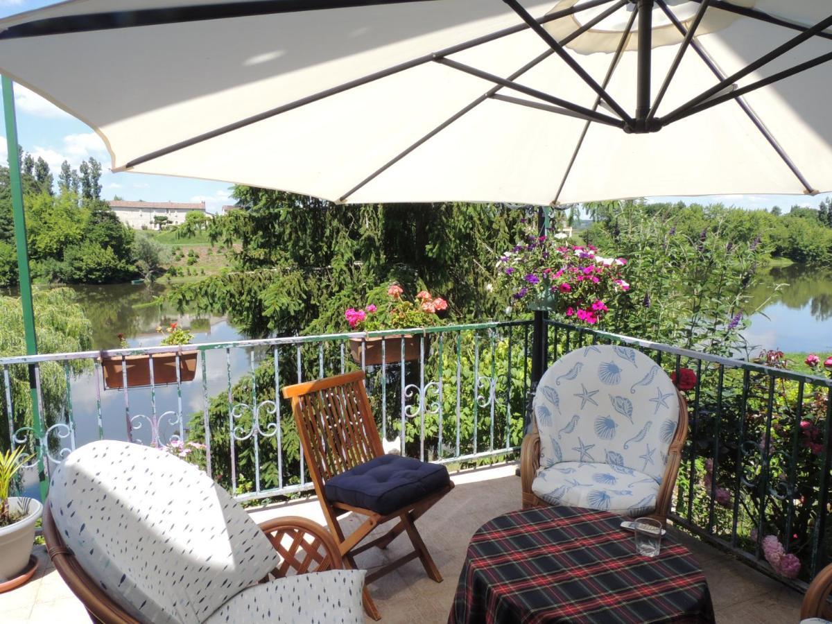 Bed and Breakfast Le Jardin Des Cygnes Pineuilh Zewnętrze zdjęcie